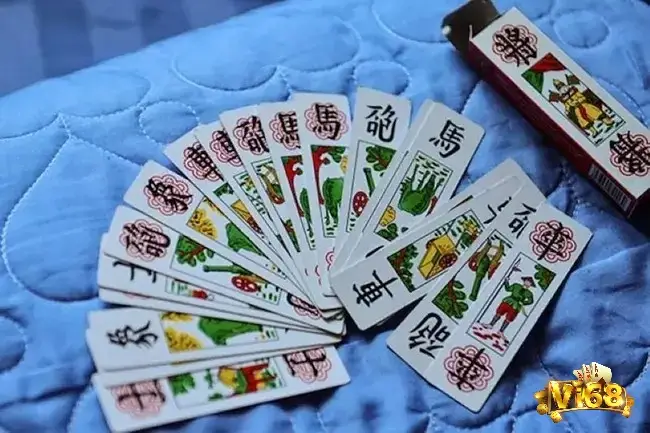 Luật chơi bài tứ sắc gồm có 112 lá và được chia thành 4 màu sắc khác biệt nhau