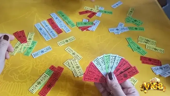 Điều kiện để bạn tính là ù khi toàn bộ các lá bài của bạn tạo thành 6 bộ ba và 1 đôi
